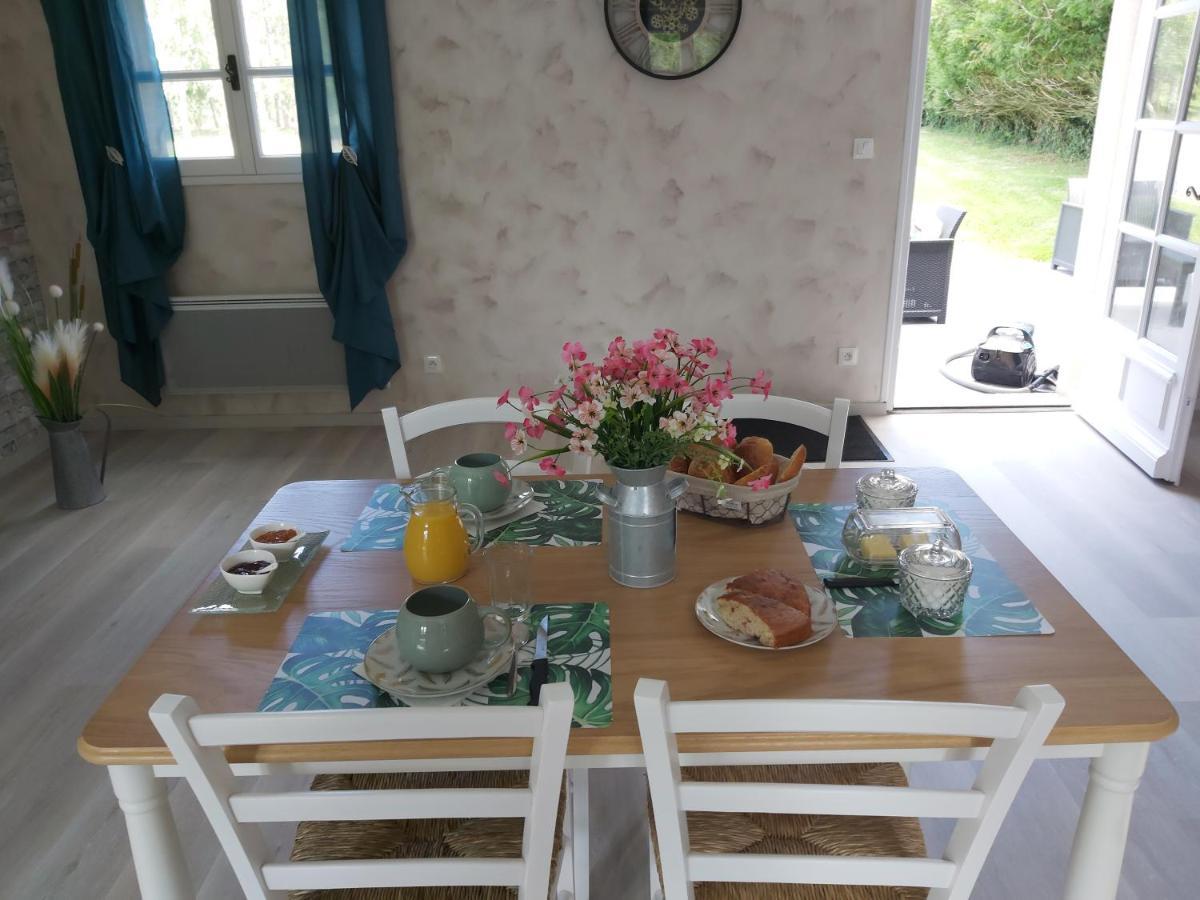 Montmartin-en-Graignes Le Bonheur Des Plumes B&B 외부 사진